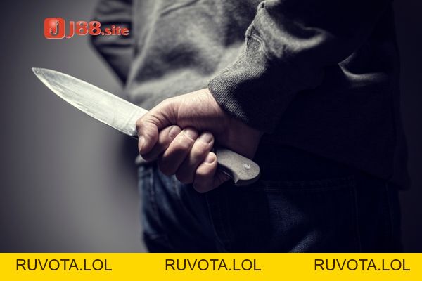 Mơ thấy dao: Ý nghĩa và các con số may mắn - RUVOTA.LOL Mơ thấy dao: Ý nghĩa và các con số may mắn - RUVOTA.LOL